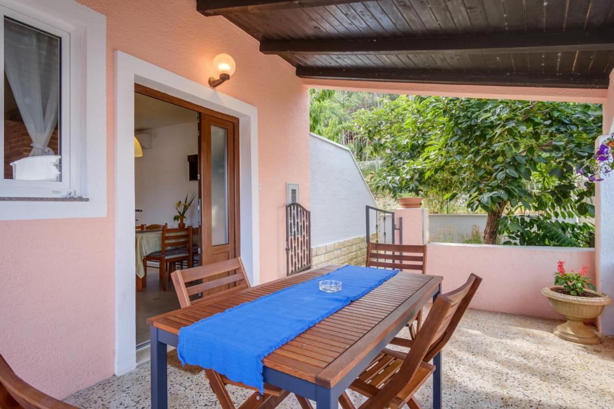 Apartmani Nadalina Veli Lošinj Dış mekan fotoğraf