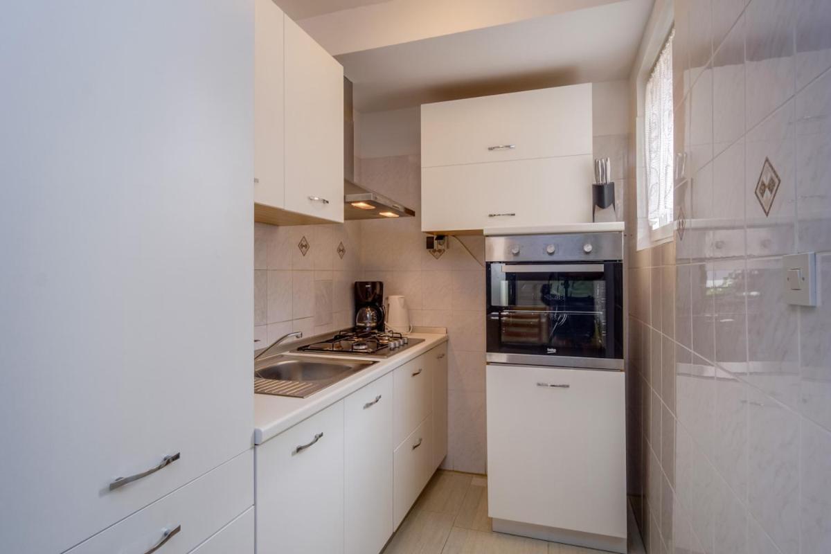 Apartmani Nadalina Veli Lošinj Dış mekan fotoğraf
