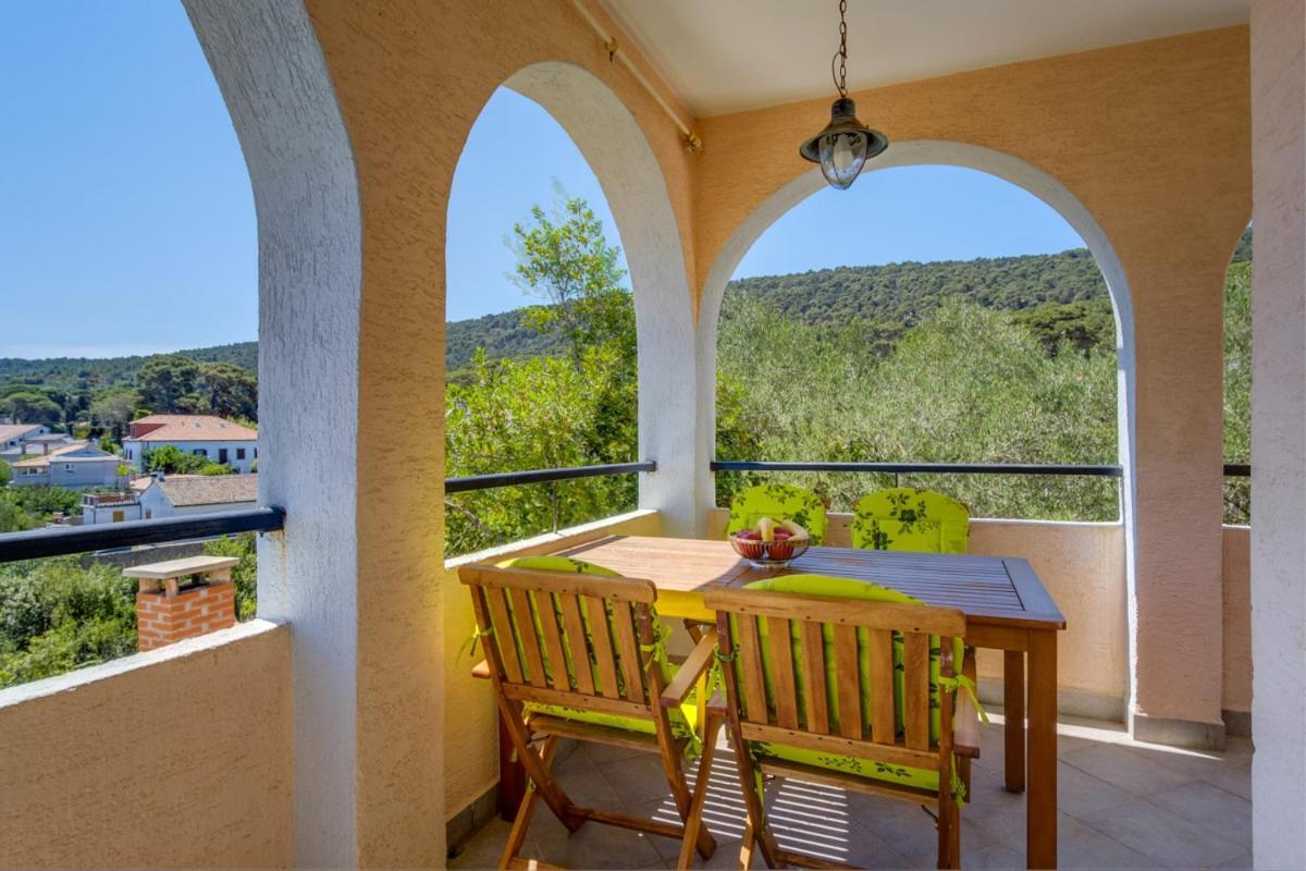 Apartmani Nadalina Veli Lošinj Dış mekan fotoğraf