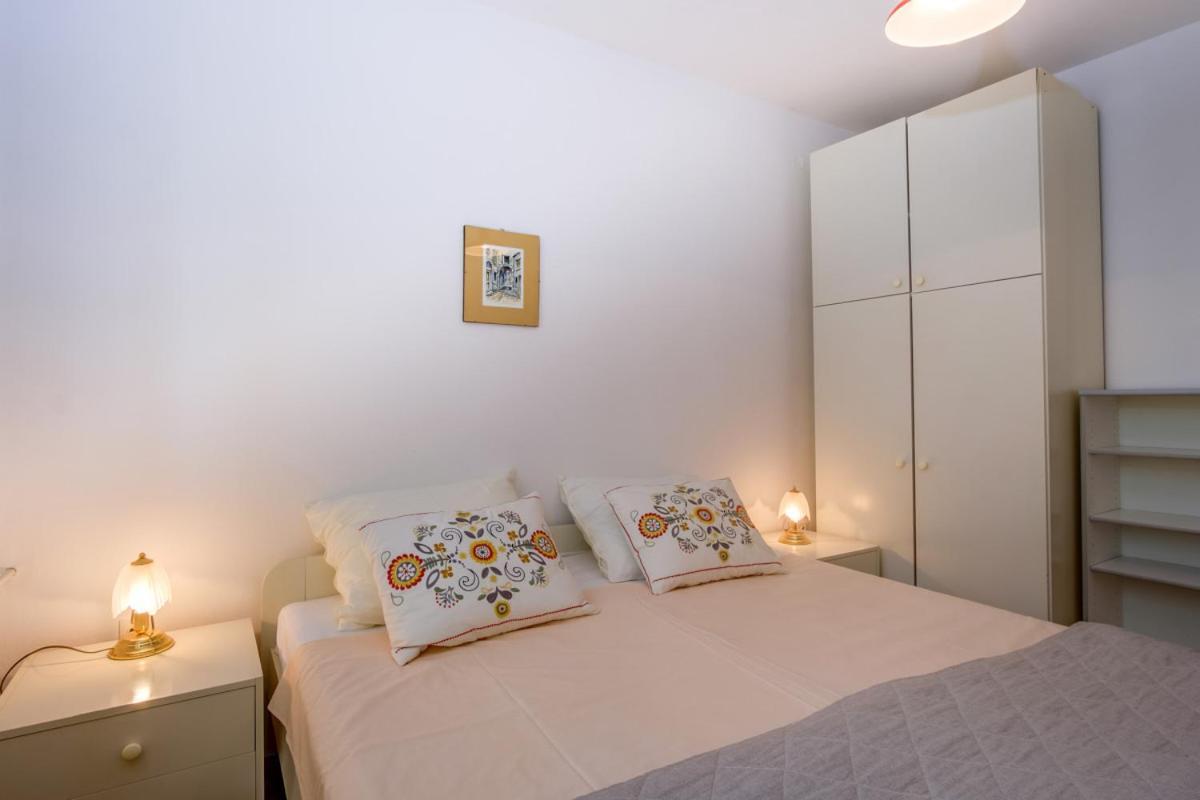Apartmani Nadalina Veli Lošinj Dış mekan fotoğraf