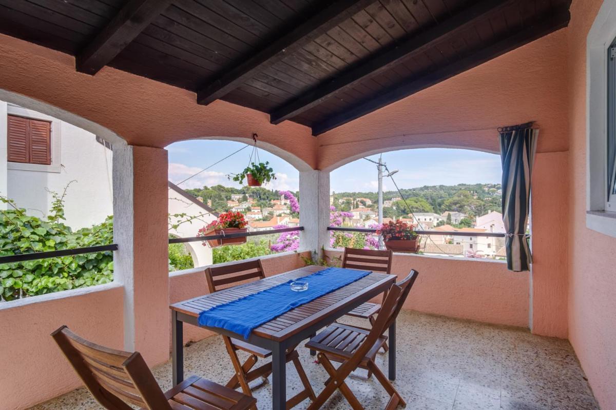 Apartmani Nadalina Veli Lošinj Dış mekan fotoğraf