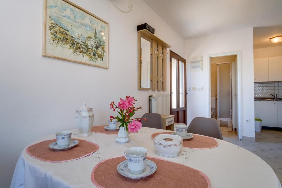 Apartmani Nadalina Veli Lošinj Dış mekan fotoğraf