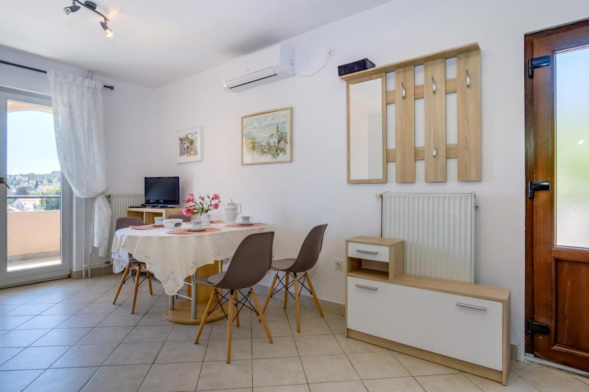 Apartmani Nadalina Veli Lošinj Dış mekan fotoğraf