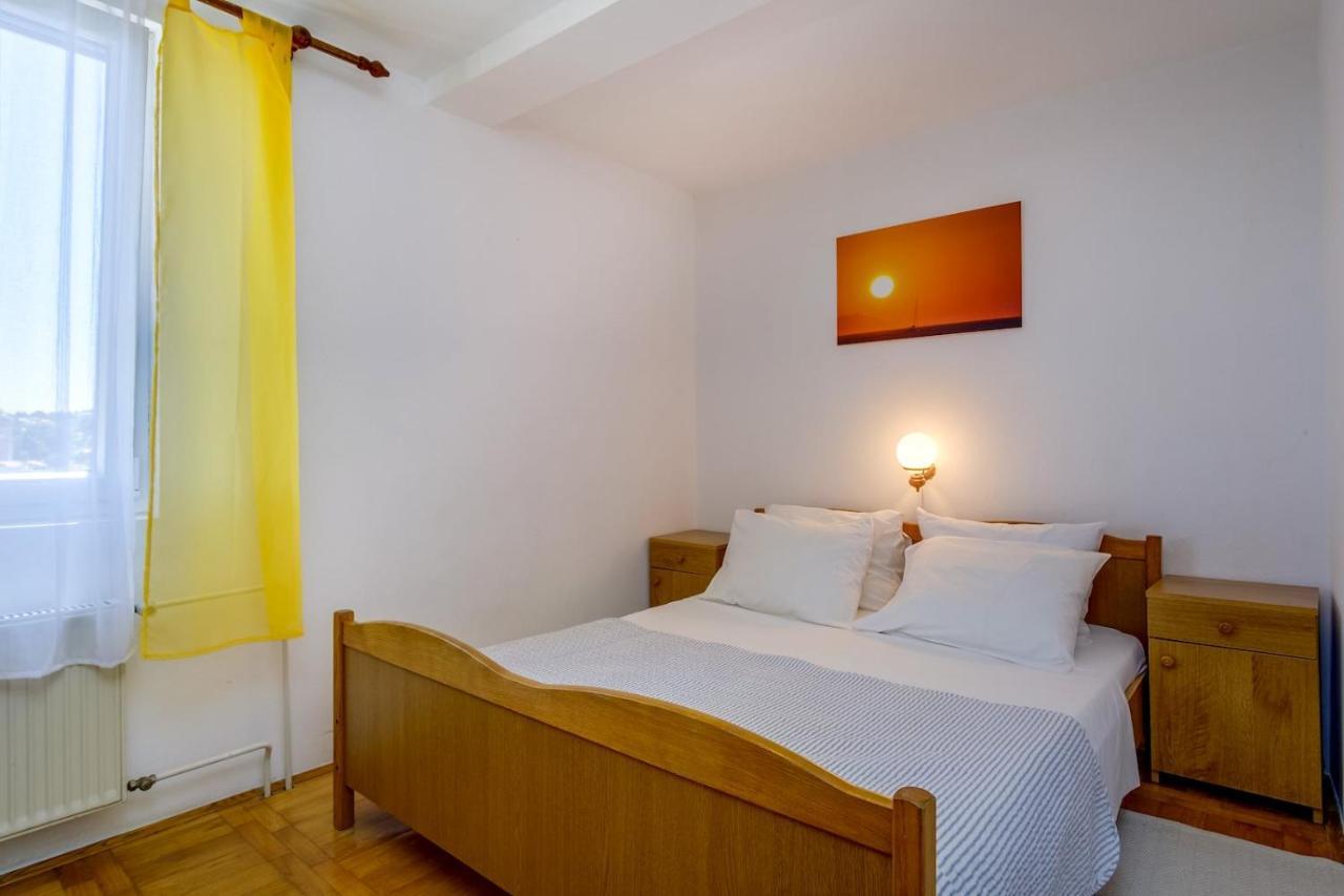 Apartmani Nadalina Veli Lošinj Dış mekan fotoğraf