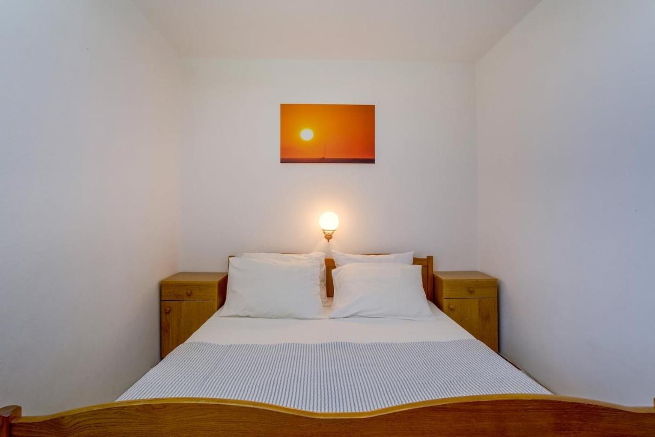 Apartmani Nadalina Veli Lošinj Dış mekan fotoğraf